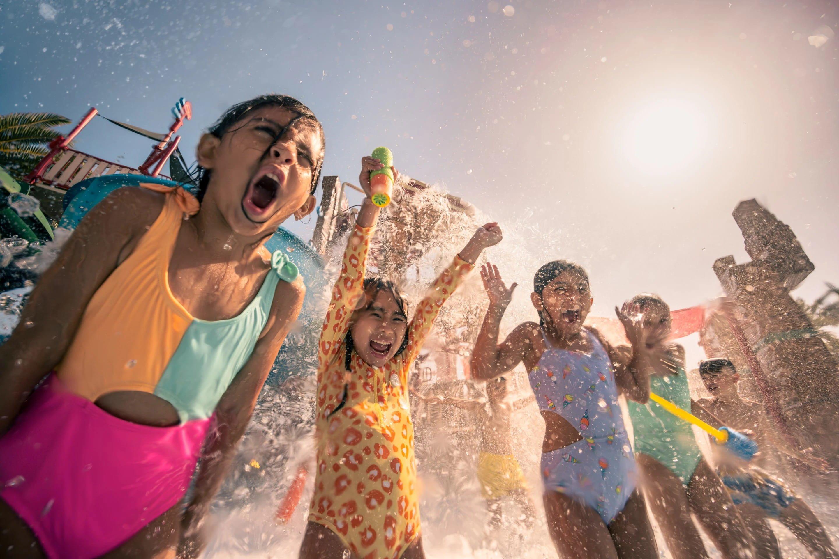 Guests wearing Aquaband at the waterpark